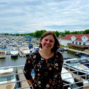 Meet your Posher, Paulina